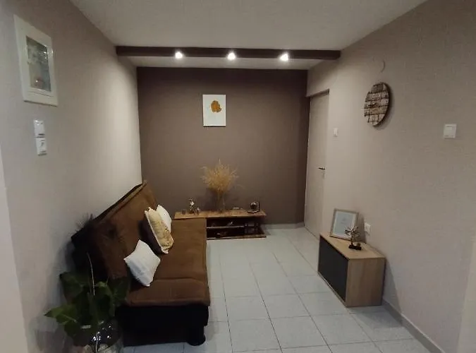 Lofos House Karavádhos