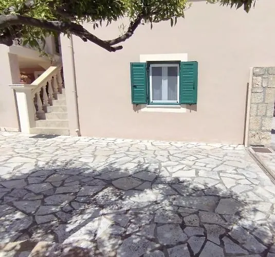 Lofos House Appartement *